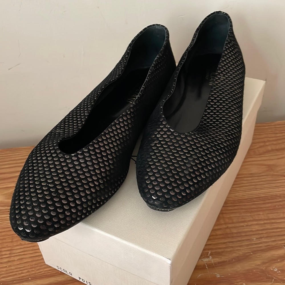 A. Soliani scala shoe. Gold dot. Size 41